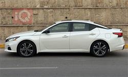 نيسان ألتيما